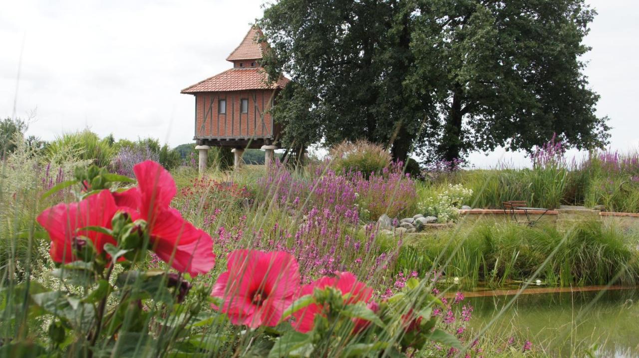 Gite Chambre D'Hotes Insolite Dans Un Pigeonnier A 5 Minutes De Marciac Gers Monlezun Bagian luar foto